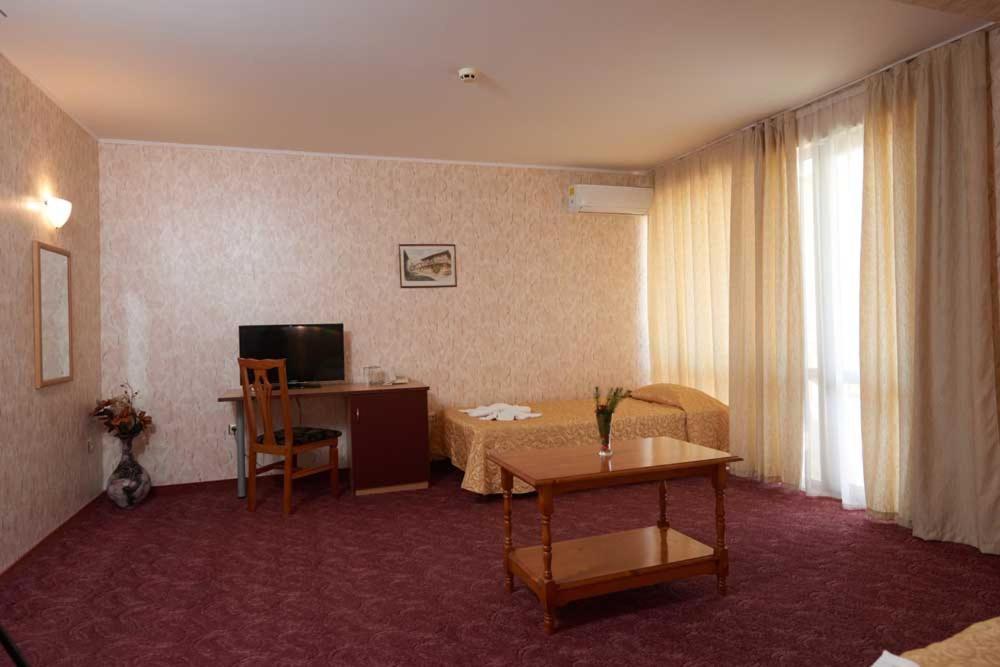 Hotel Smolyan Солнечный берег Экстерьер фото